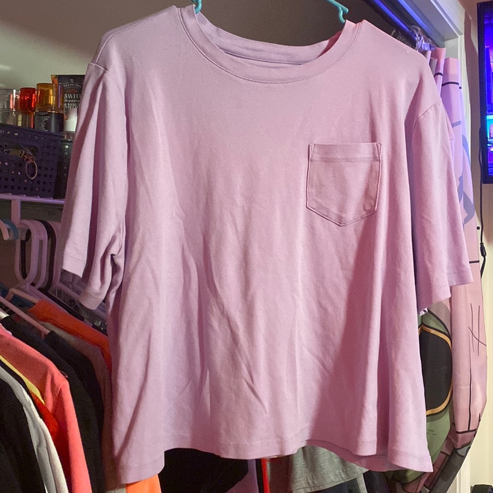 lavender purple cropped tee